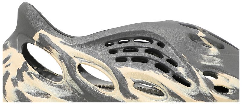 adidas Yeezy Foam RNNR MXT Moon Gray