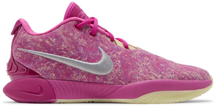 Nike LeBron 21 The World Is Your Oyster