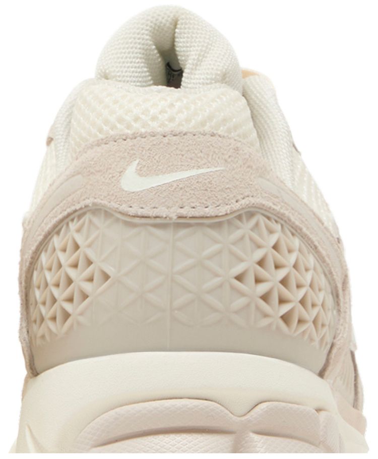 Nike Zoom Vomero 5 Light Orewood Brown