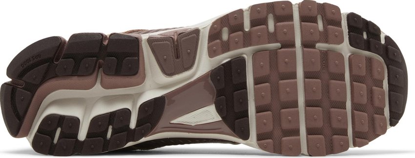 Nike Zoom Vomero 5 Dusted Clay