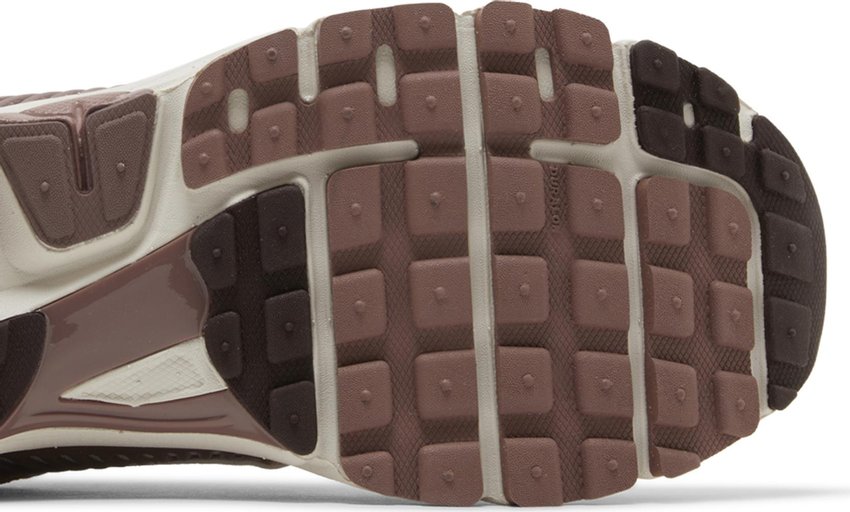 Nike Zoom Vomero 5 Dusted Clay