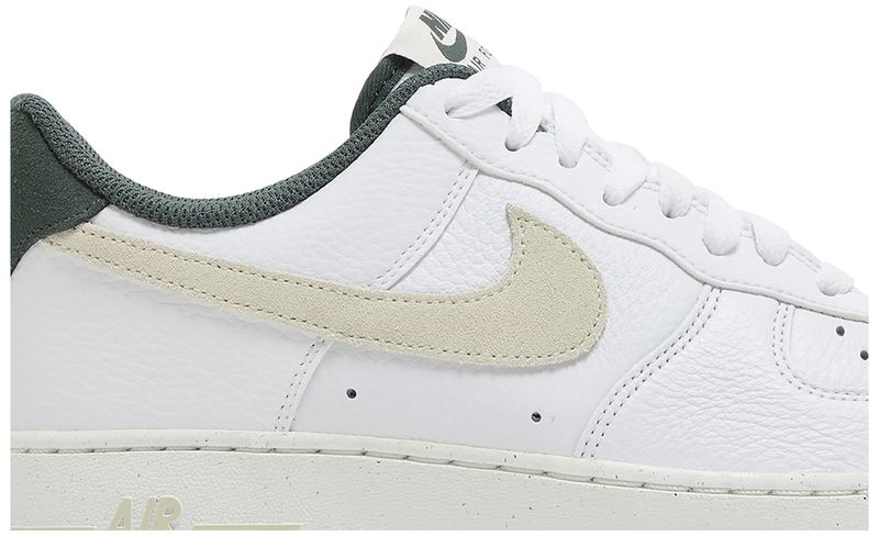 Nike Air Force 1 Low '07 LV8 Vintage Green