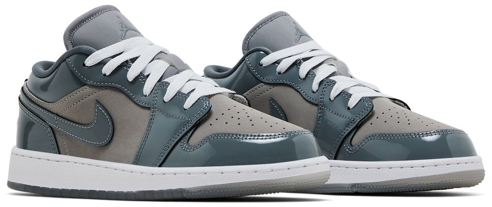 Jordan 1 Low SE Medium Grey Cool Grey White (GS)