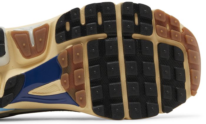 Nike Zoom Vomero 5 Designed by Japan (Women's)