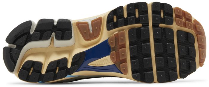 Nike Zoom Vomero 5 Designed by Japan (Women's)