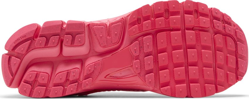 Nike Zoom Vomero 5 Hot Punch