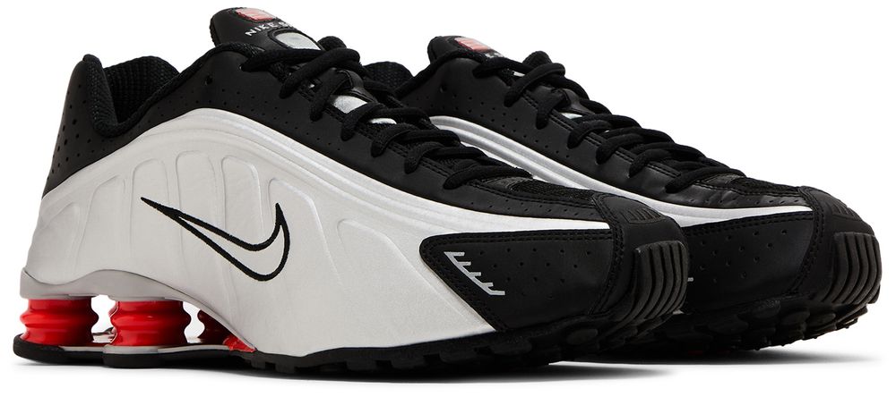 Nike Shox R4 Black Metallic Silver (2025)