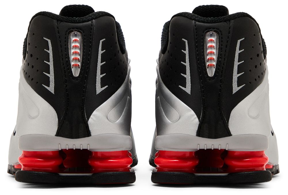 Nike Shox R4 Black Metallic Silver (2025)