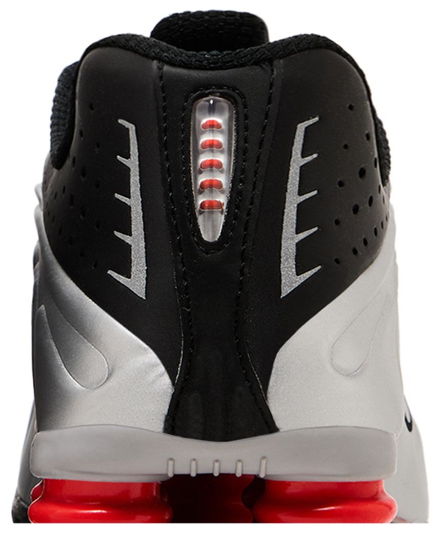 Nike Shox R4 Black Metallic Silver (2025)