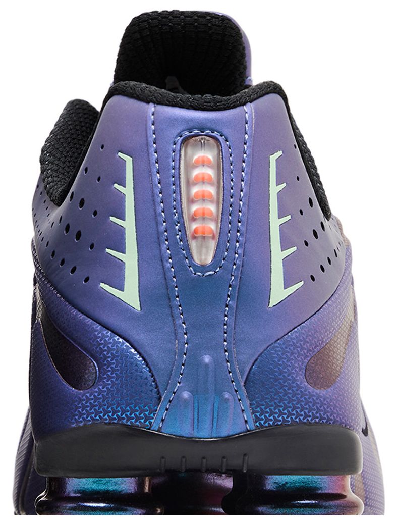 Nike Shox R4 Iridescent