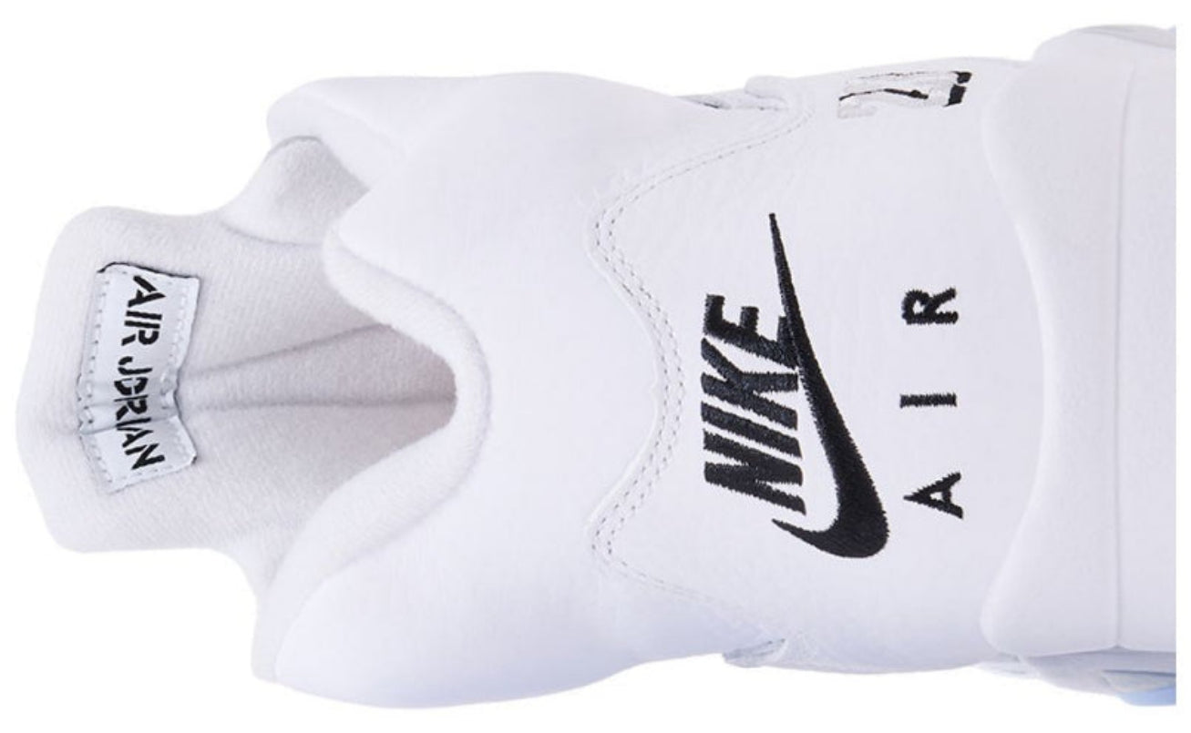Jordan 5 Retro White Metallic (2026)