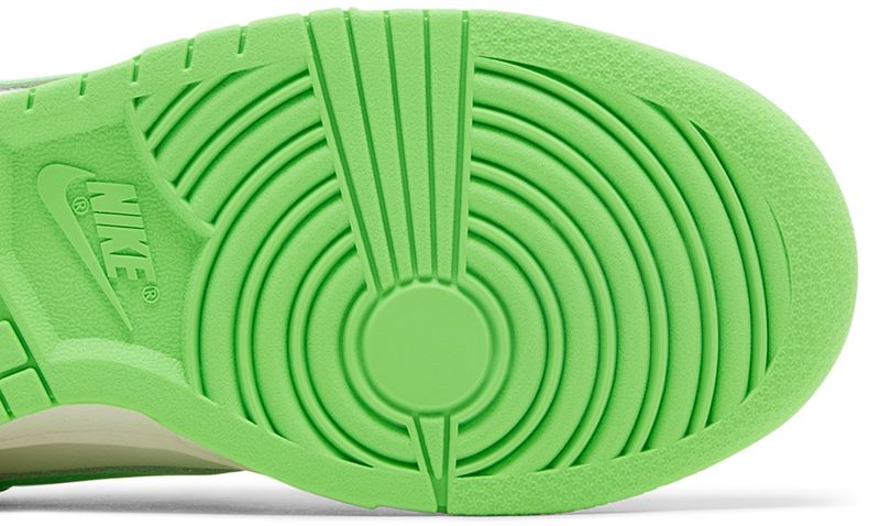 Nike Dunk Low Green Strike (Women's)