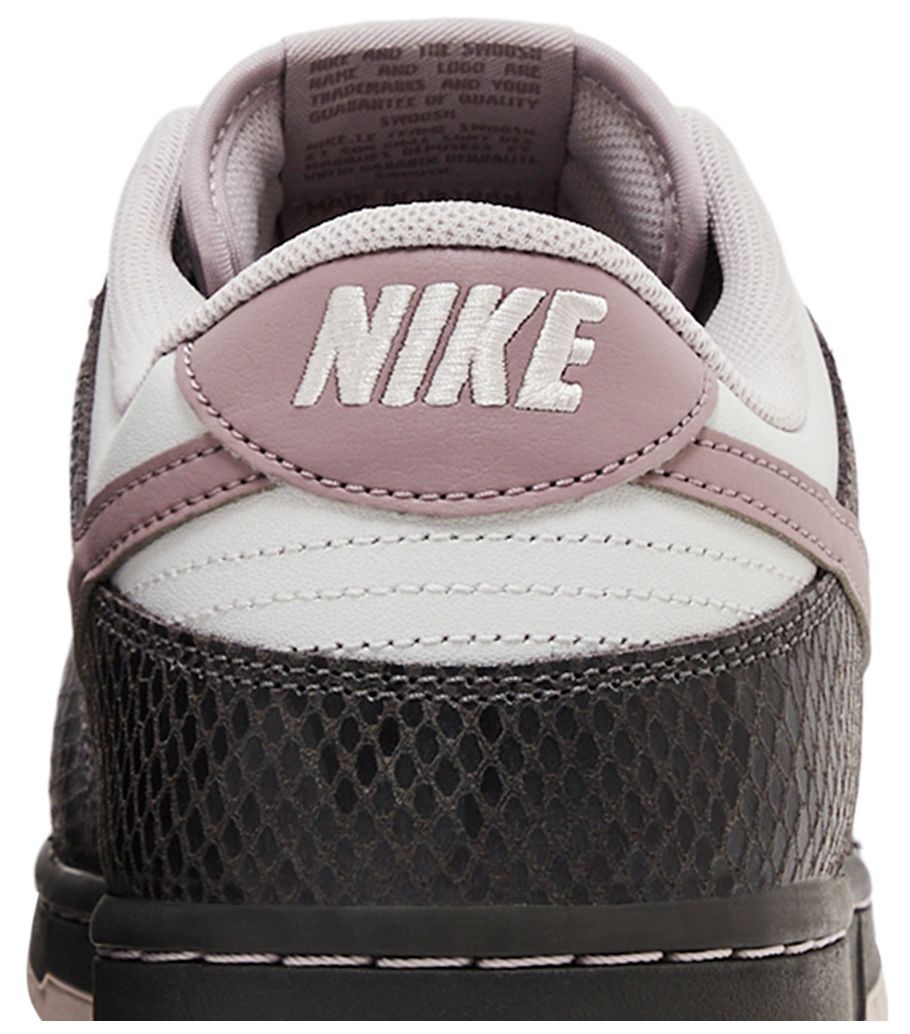 Nike Dunk Low SE Medium Ash Violet Snakeskin