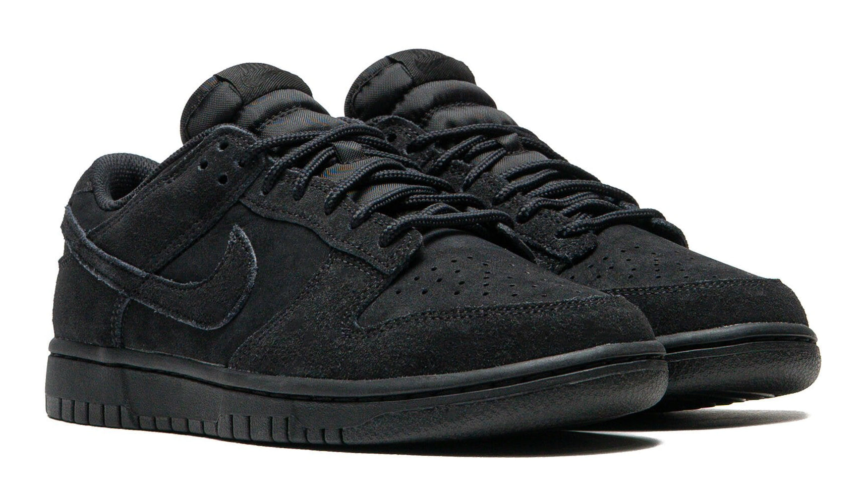 Nike Dunk Low SE Triple Black