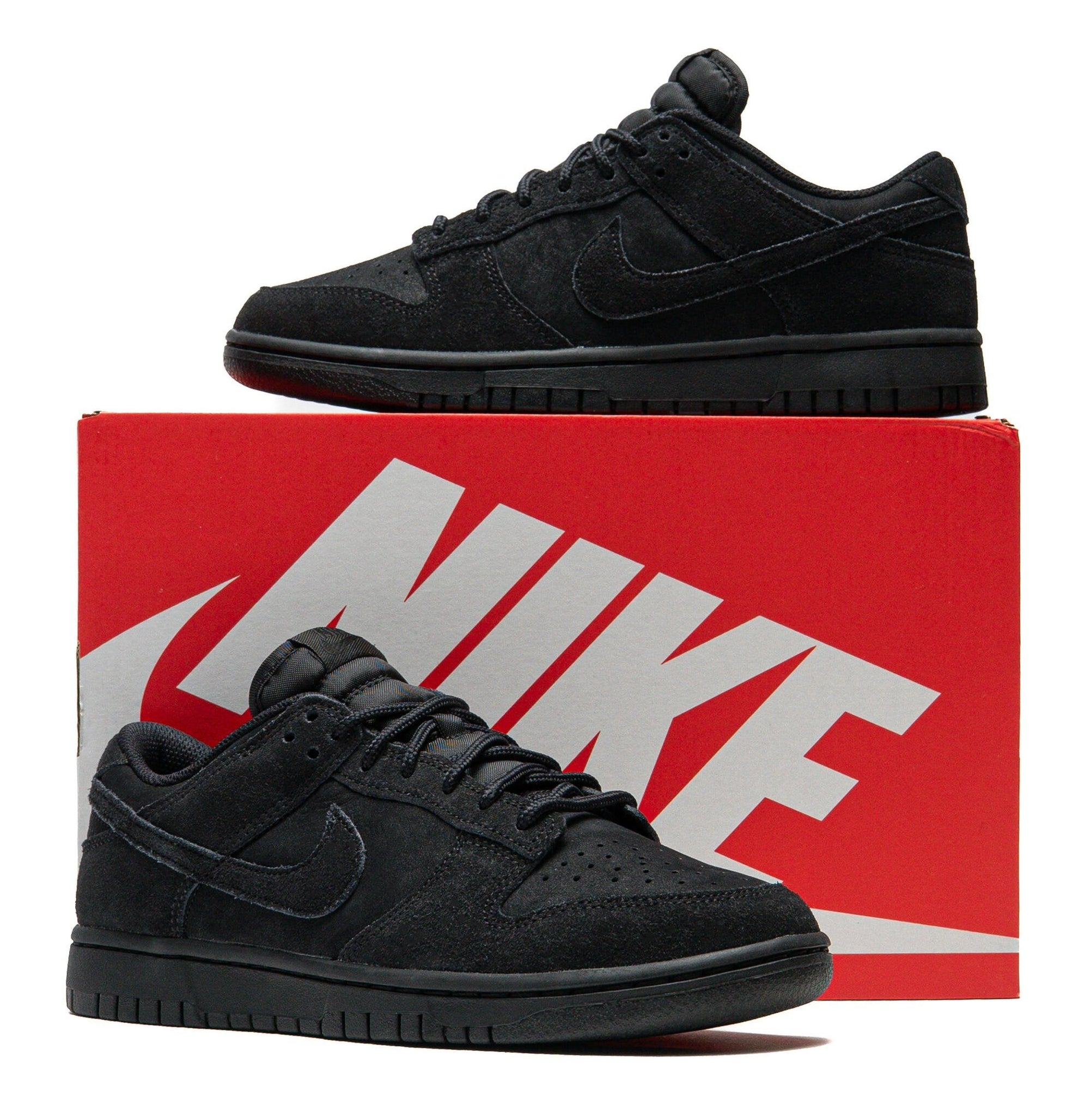 Nike Dunk Low SE Triple Black