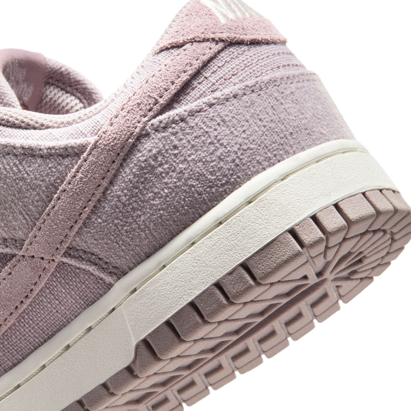 Nike Dunk Low Now Accepting All Flowers Black (Women's)