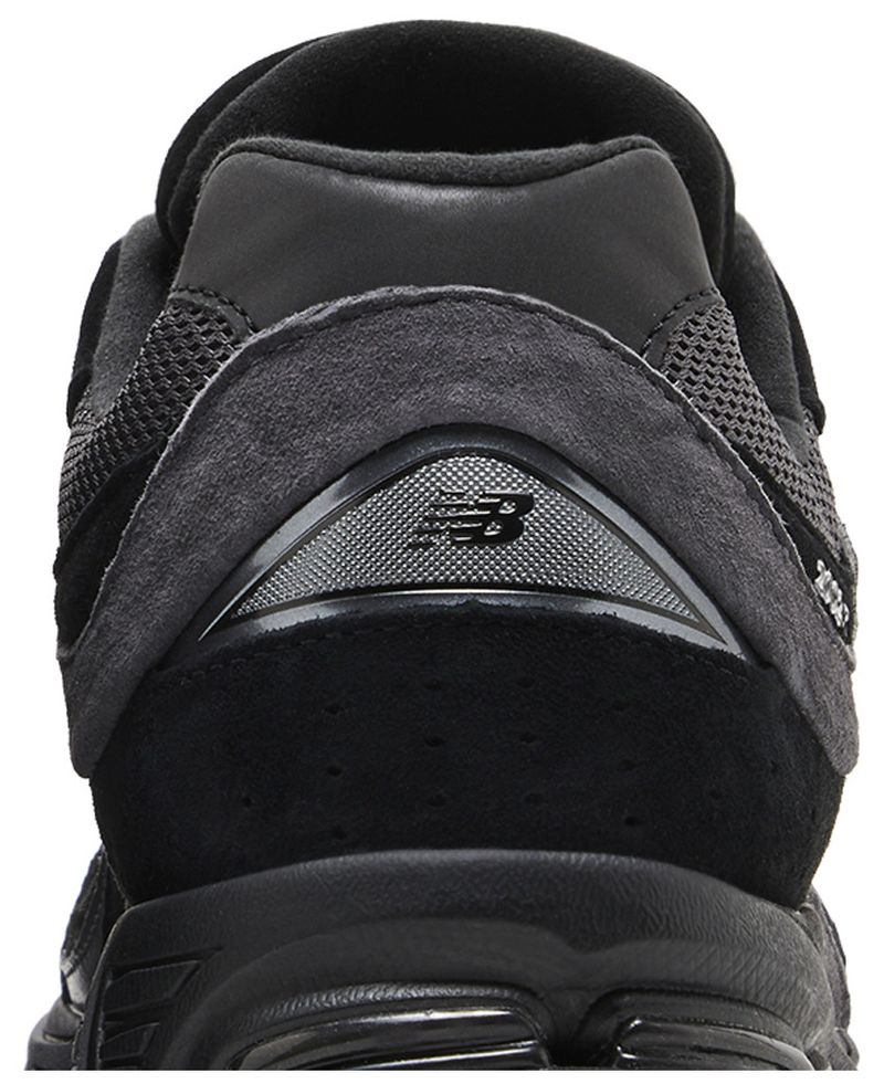 New Balance 2002R Black Dark Grey