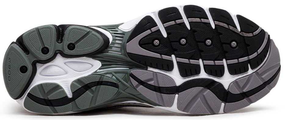 Saucony ProGrid Omni 9 Fabricated Future Pack White Grey