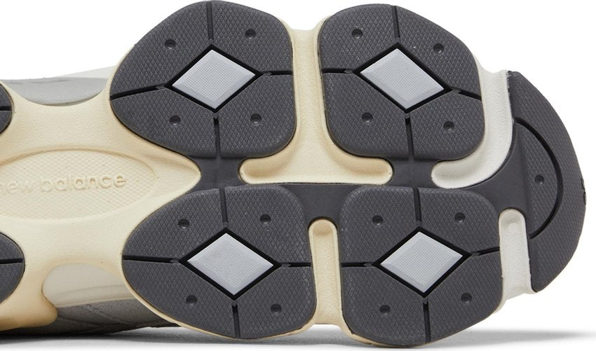 New Balance 9060 Granite Pink