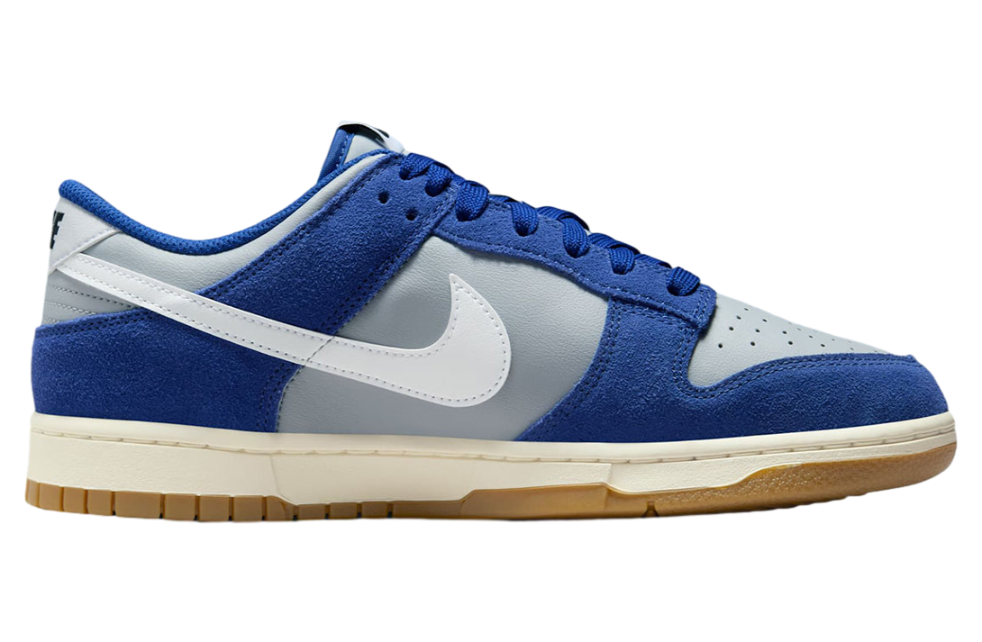 Nike Dunk Low Retro SE Deep Royal Blue Gum