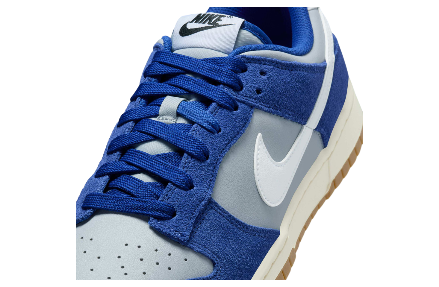 Nike Dunk Low Retro SE Deep Royal Blue Gum