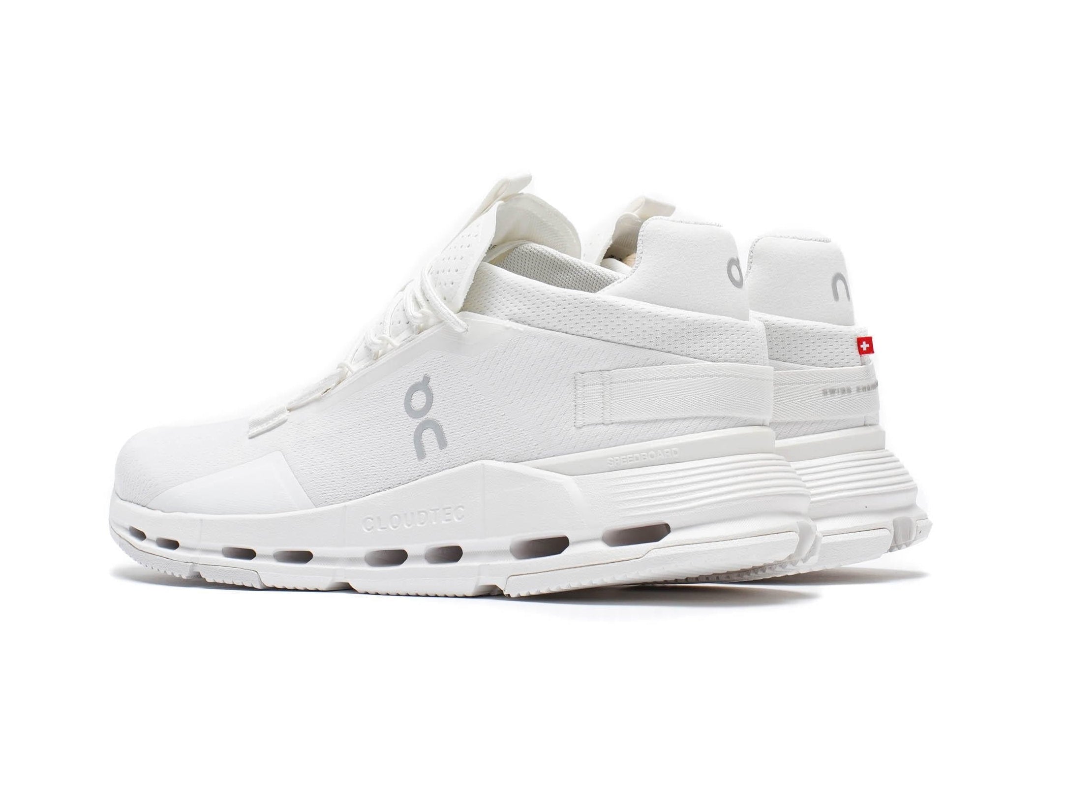 On Running Cloudnova 2 All White