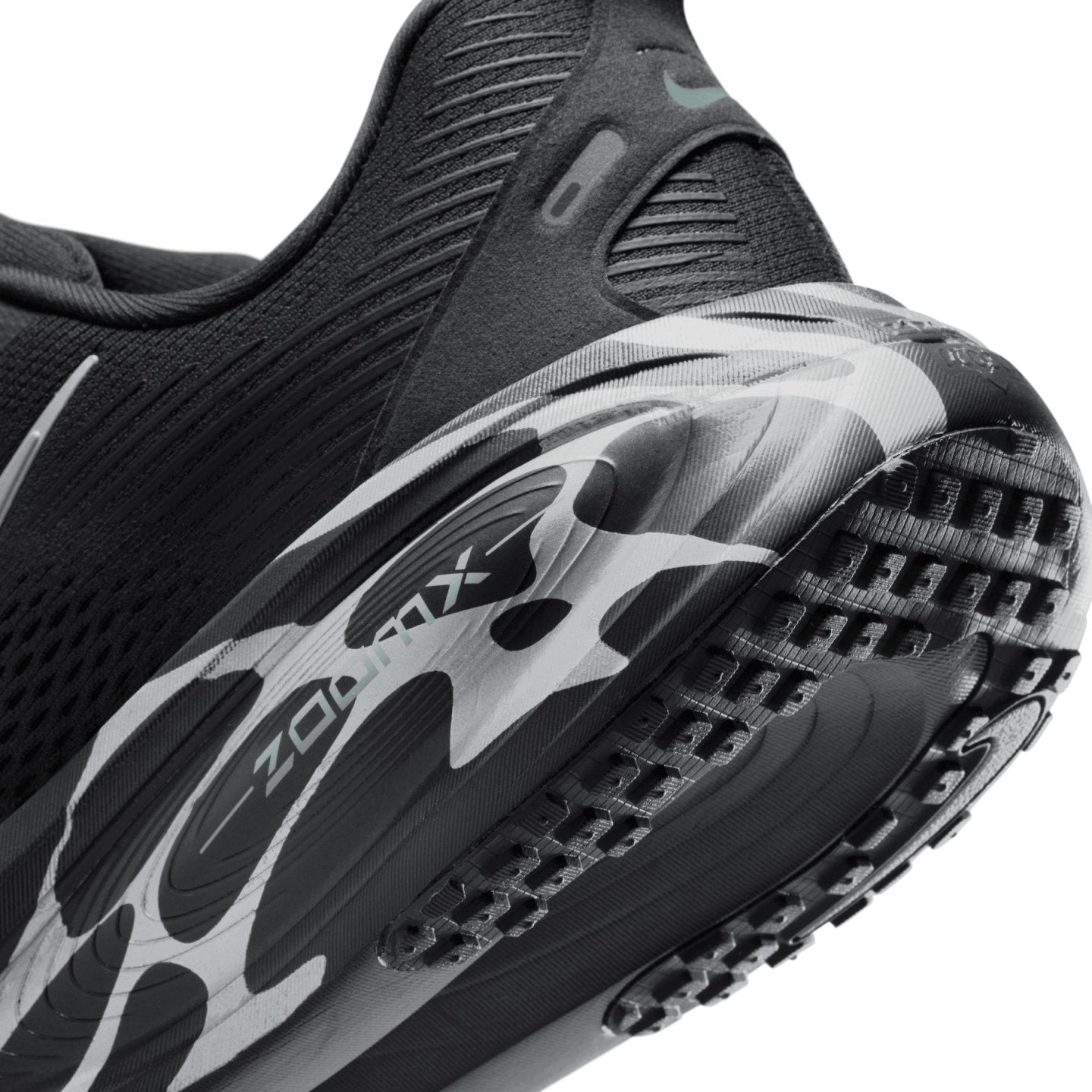Nike Vomero 18 Anthracite Reflect Silver