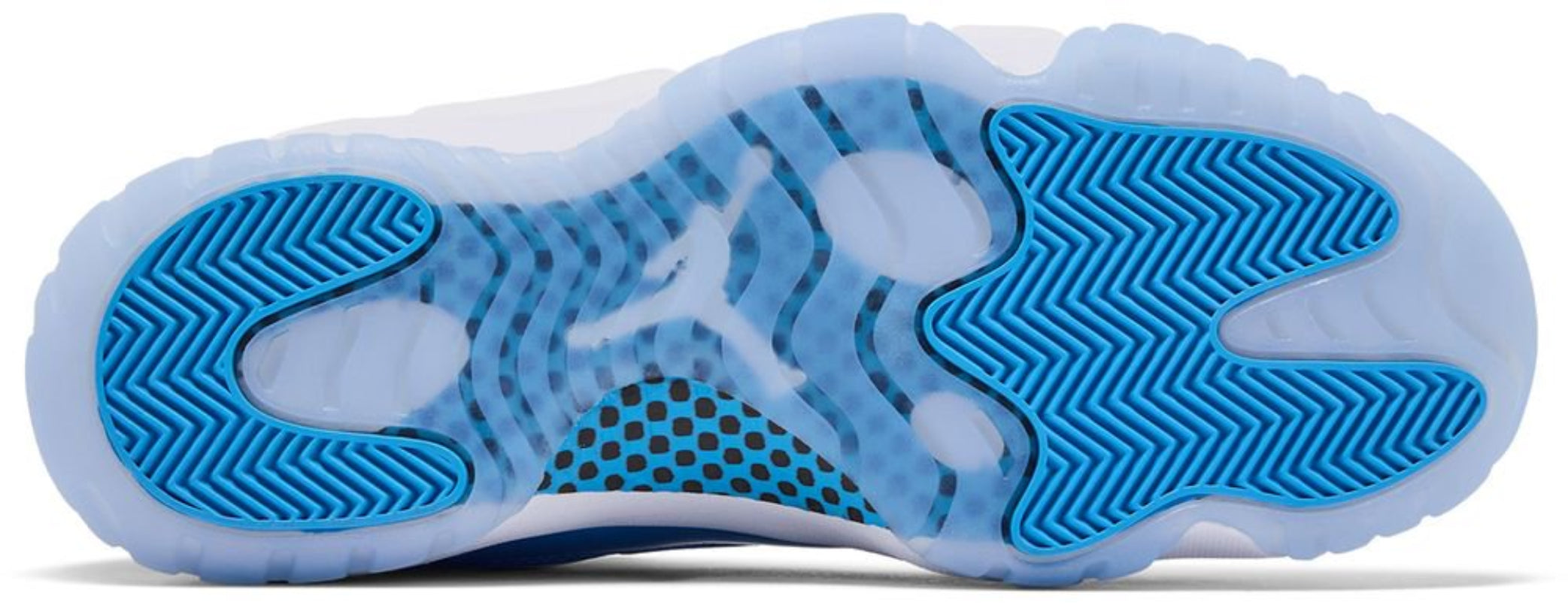 Jordan 11 Retro Low University Blue (2026)
