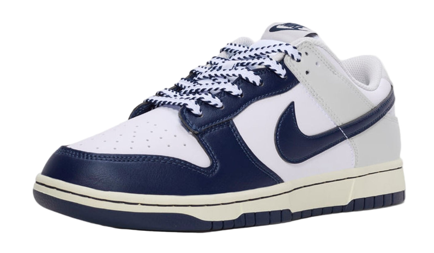 Nike Dunk Low New York Yankees