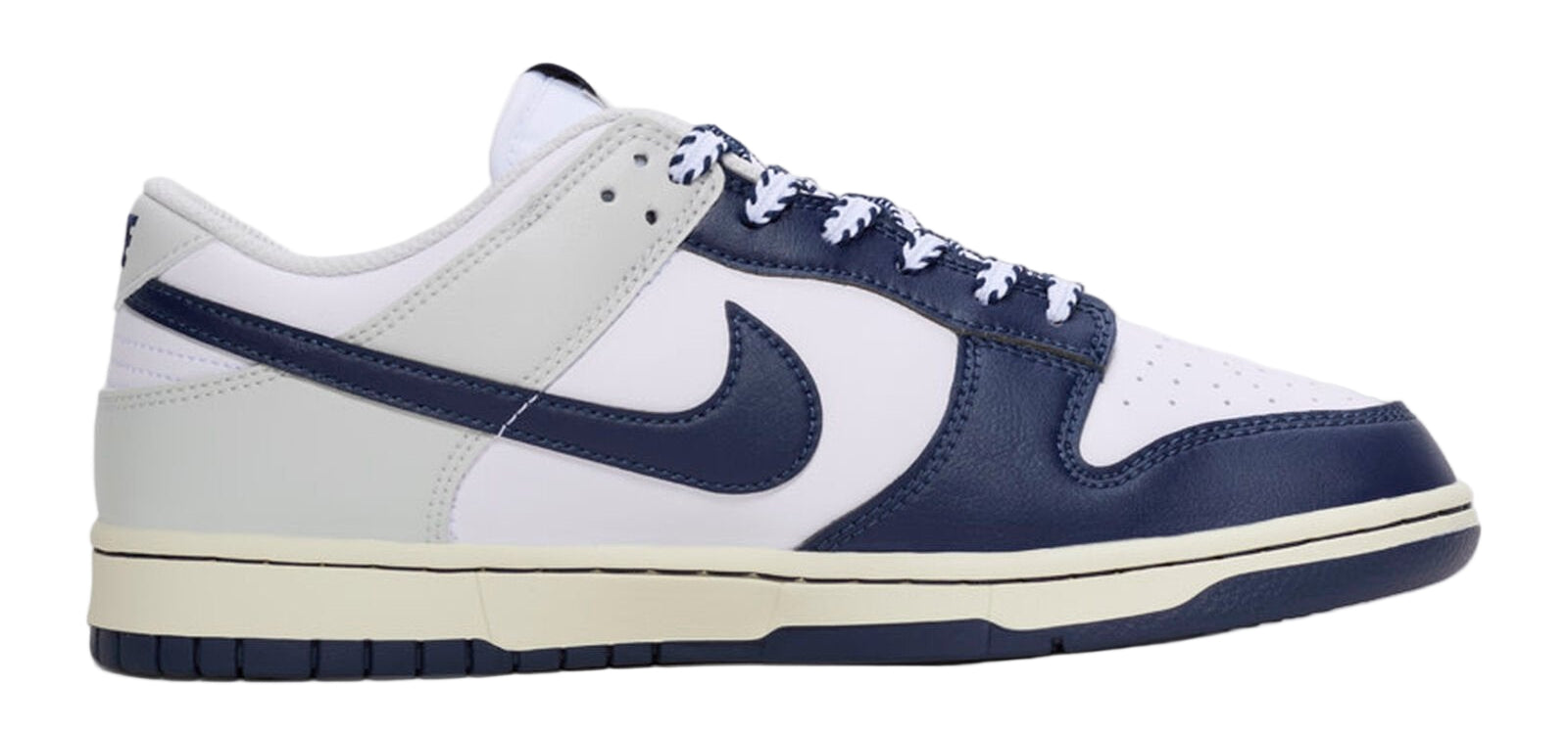 Nike Dunk Low New York Yankees