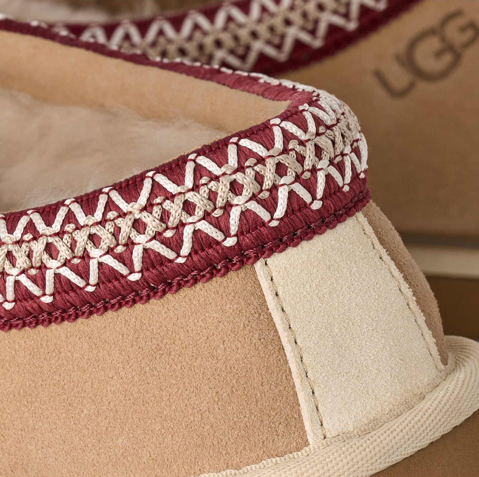 UGG Tasman II Slipper Driftwood Biking Red