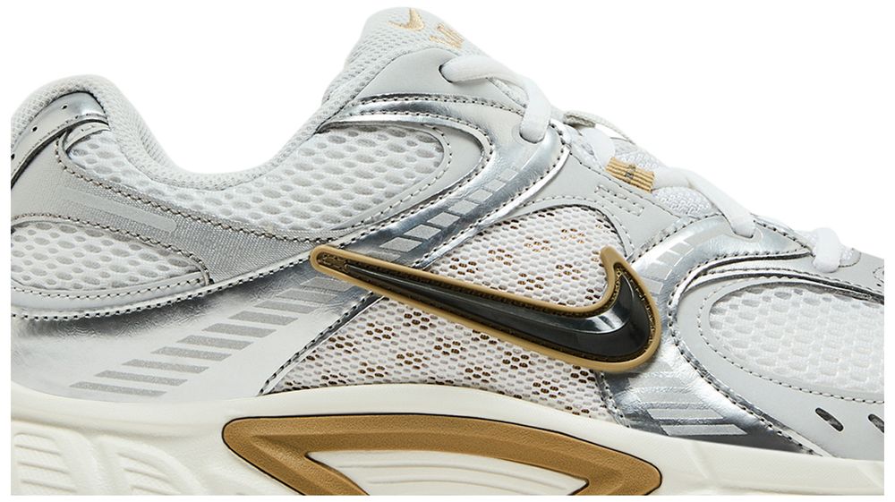 Nike V5 RNR Parachute Beige Metallic Pewter
