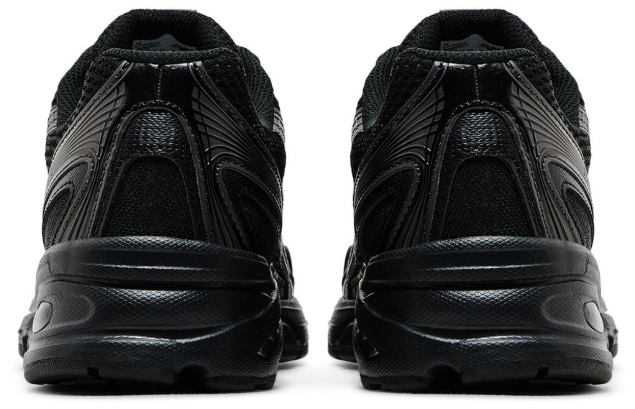 New Balance 740 Triple Black