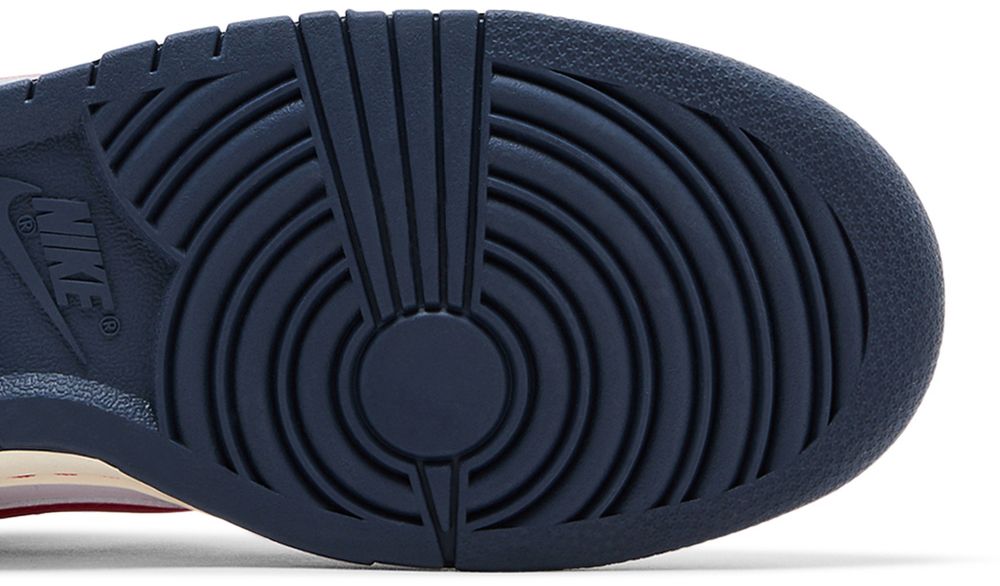 Nike Dunk Low Boston Red Sox