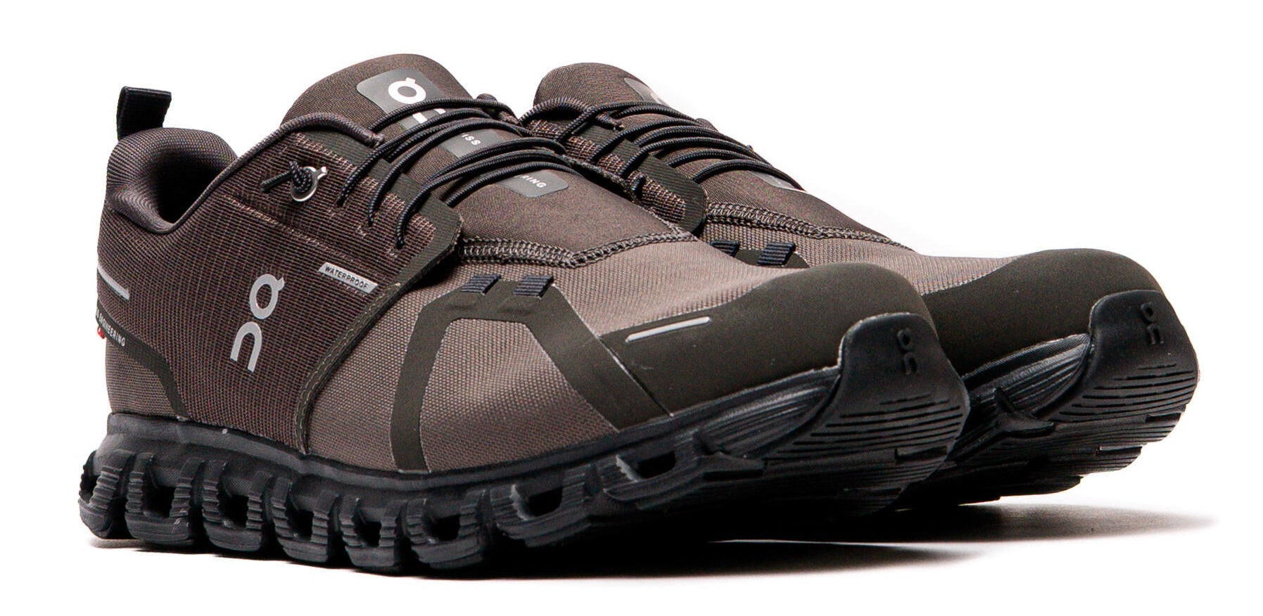 On Running Cloud 6 Waterproof Thorn Black