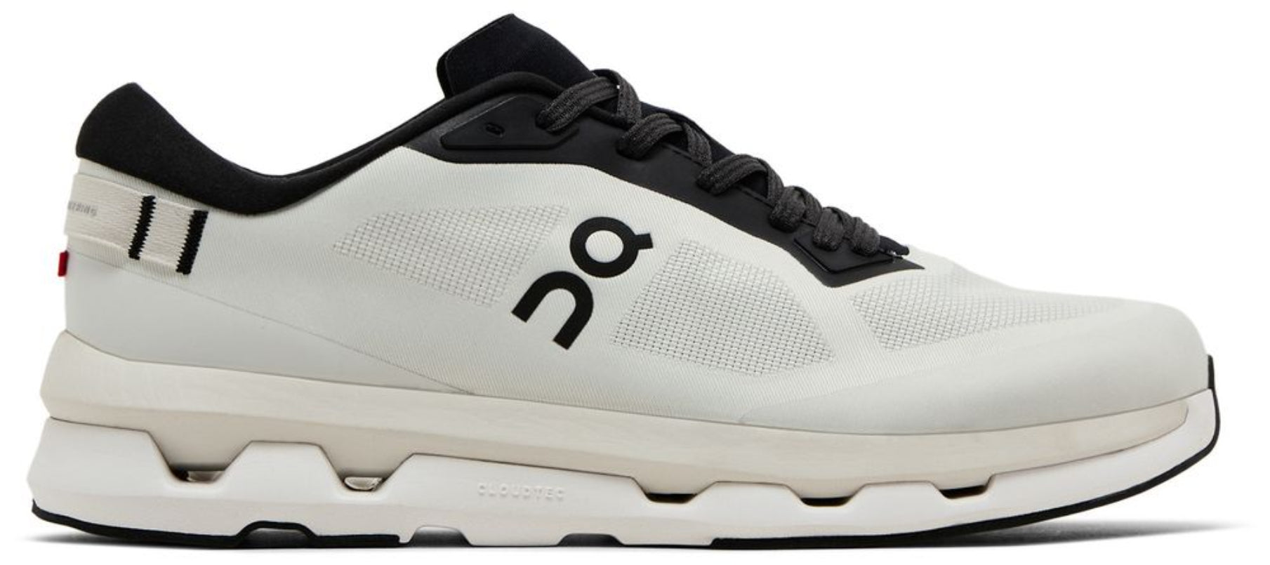 On Running Cloudzone Ice Black