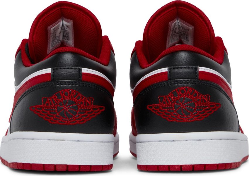 Jordan 1 Low Bulls