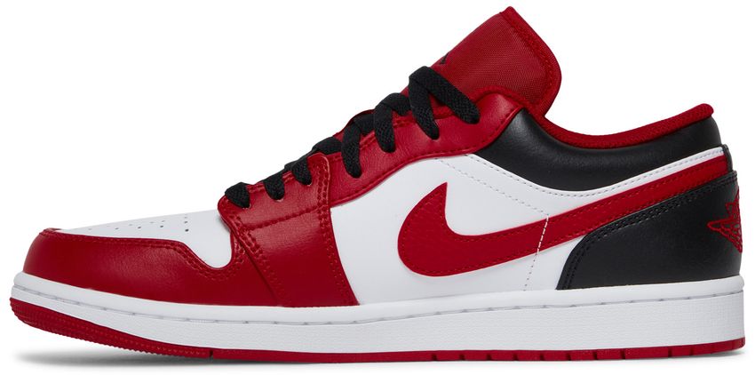 Jordan 1 Low Bulls