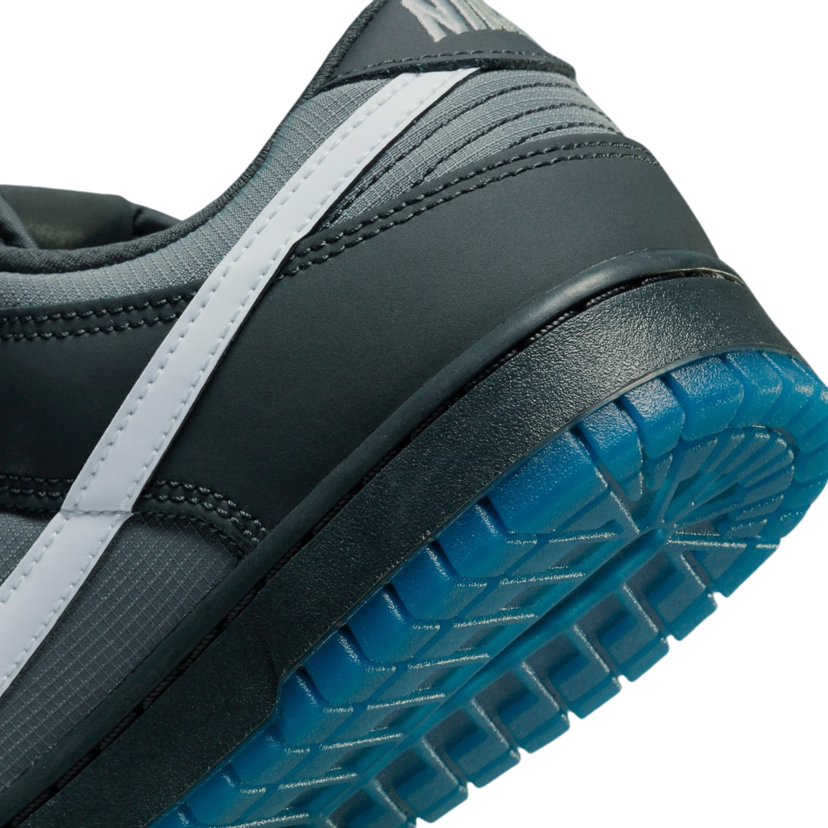 Nike Dunk Low Anthracite