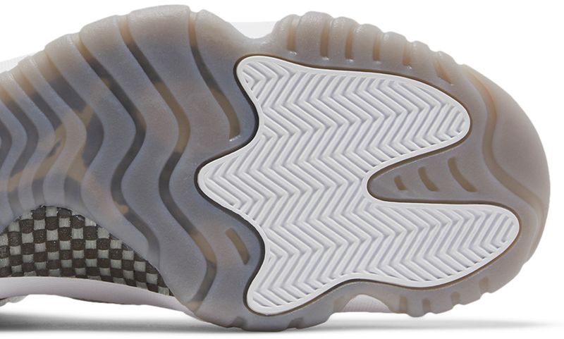 Jordan 11 Retro Low IE Light Orewood Brown