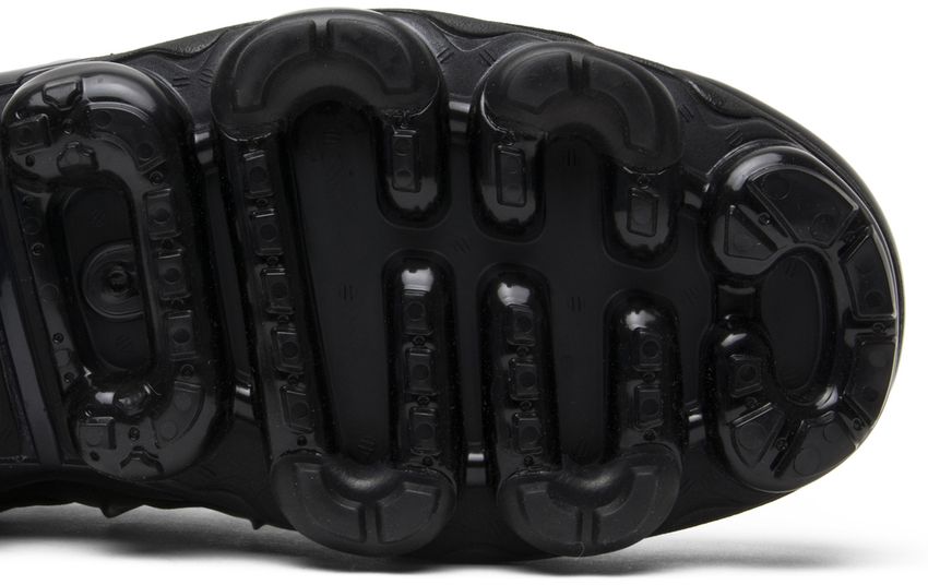 Nike Air VaporMax Plus Triple Black