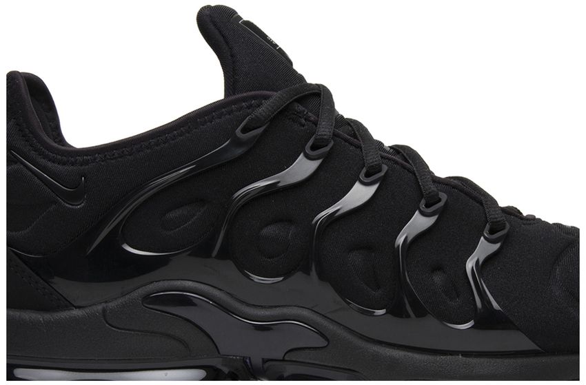 Nike Air VaporMax Plus Triple Black