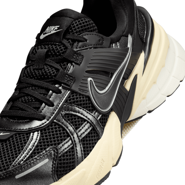 Nike V2K Run Black Muslin (Women's)