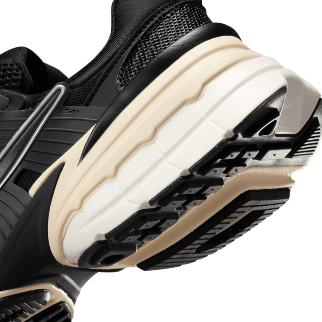 Nike V2K Run Black Muslin (Women's)