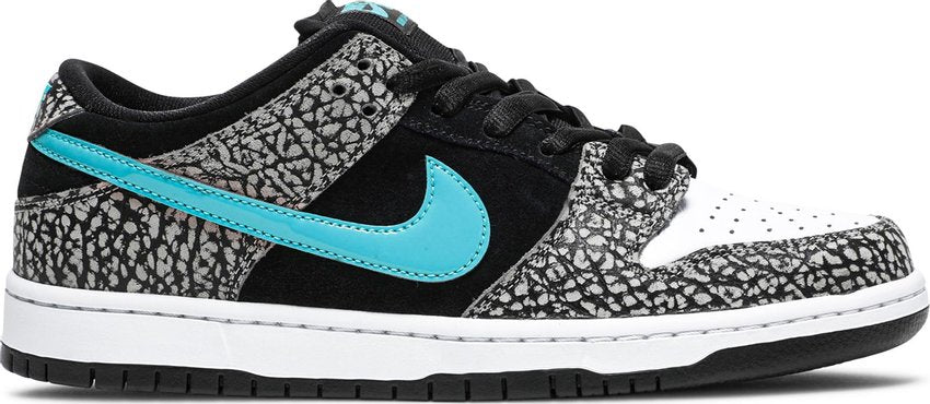 Nike SB Dunk Low atmos Elephant