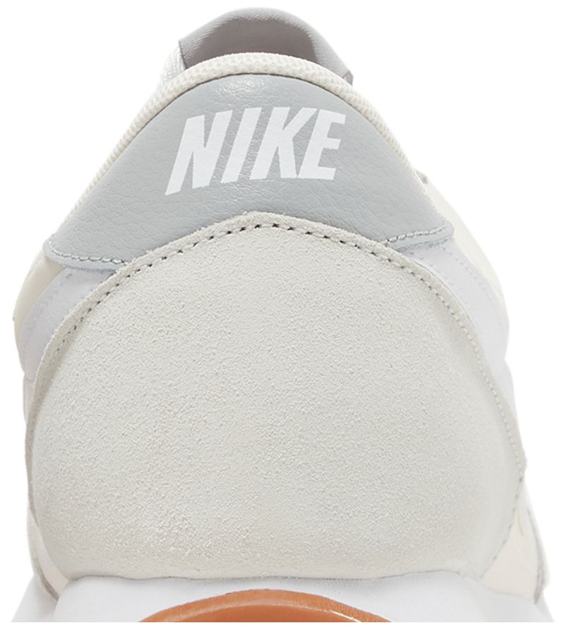 Nike Daybreak Pale Ivory Light Smoke Grey (Women's)