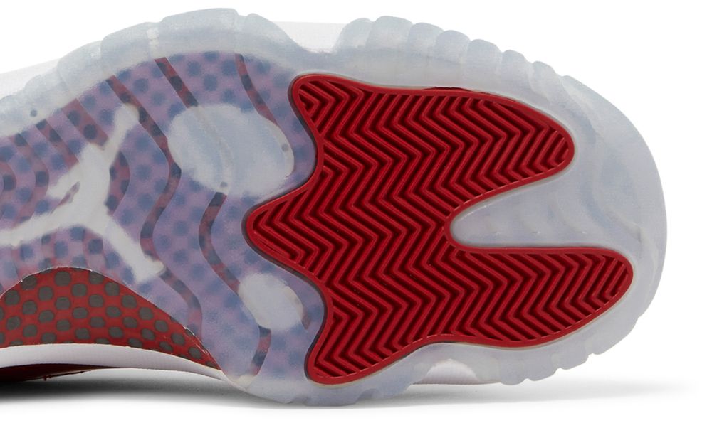 Jordan 11 Retro Cherry (2022)