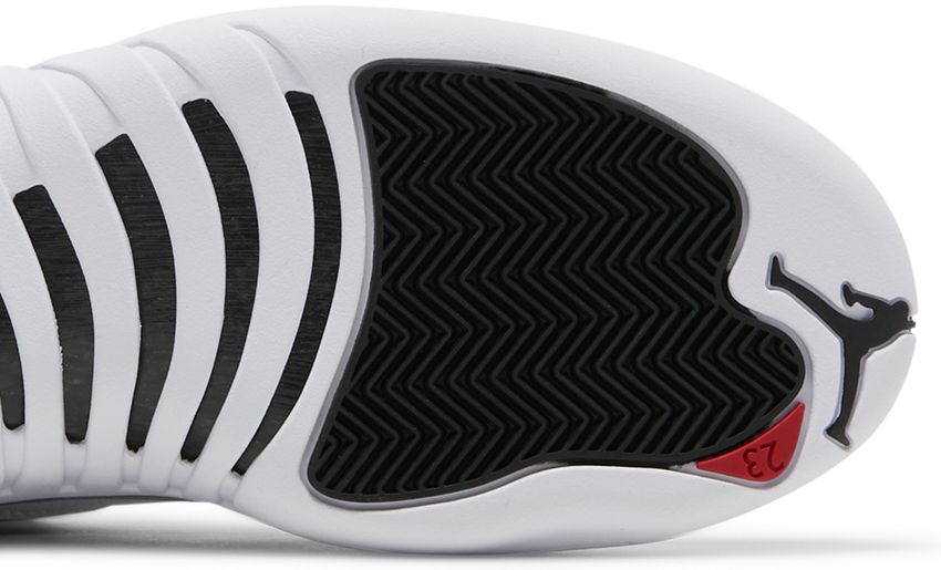 Jordan 12 Retro Playoffs (2022)