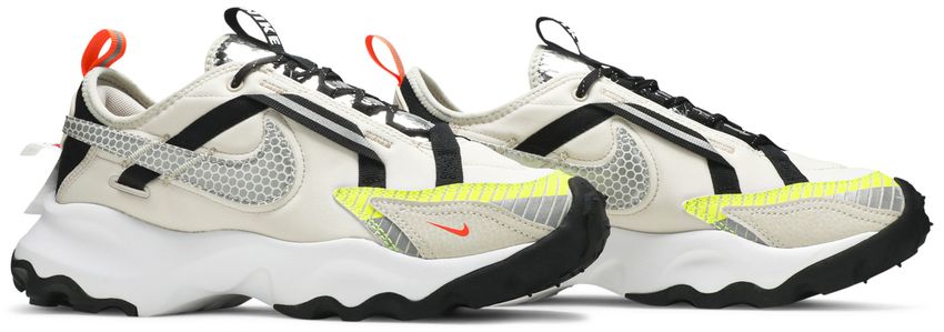 Nike TC 7900 LX 3M Light Orewood Brown (Women's)