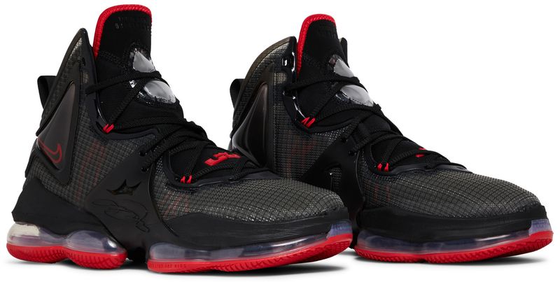 Nike LeBron 19 Bred